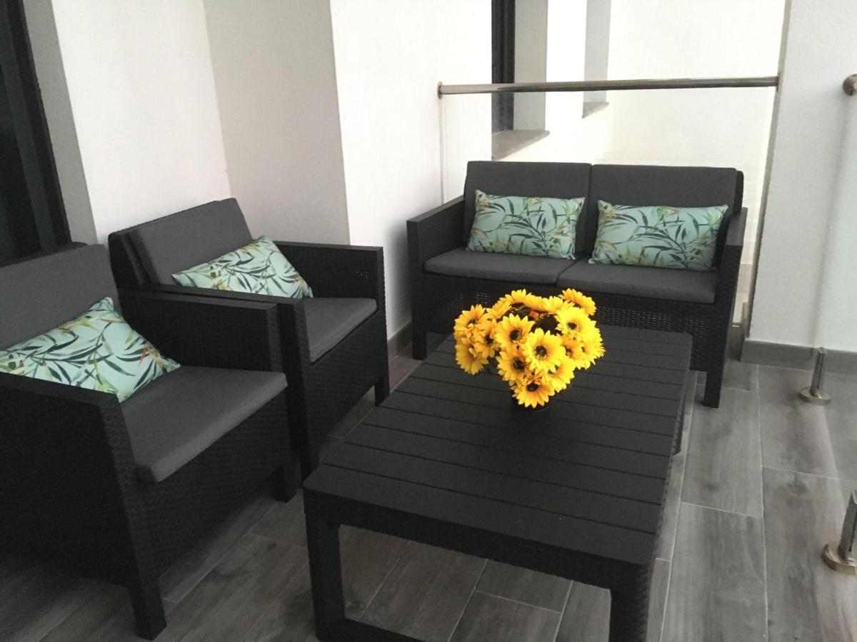 La Paloma Beach Apartment With Pool By Casa Del Sol Hr Manilva Exterior foto